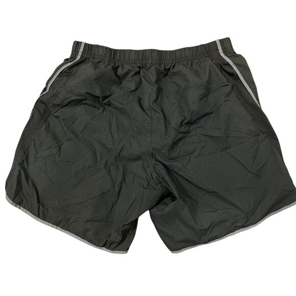 Patagonia Mens Strider Shorts - 7"" Style # 24647 Size S - Picture 2 of 5